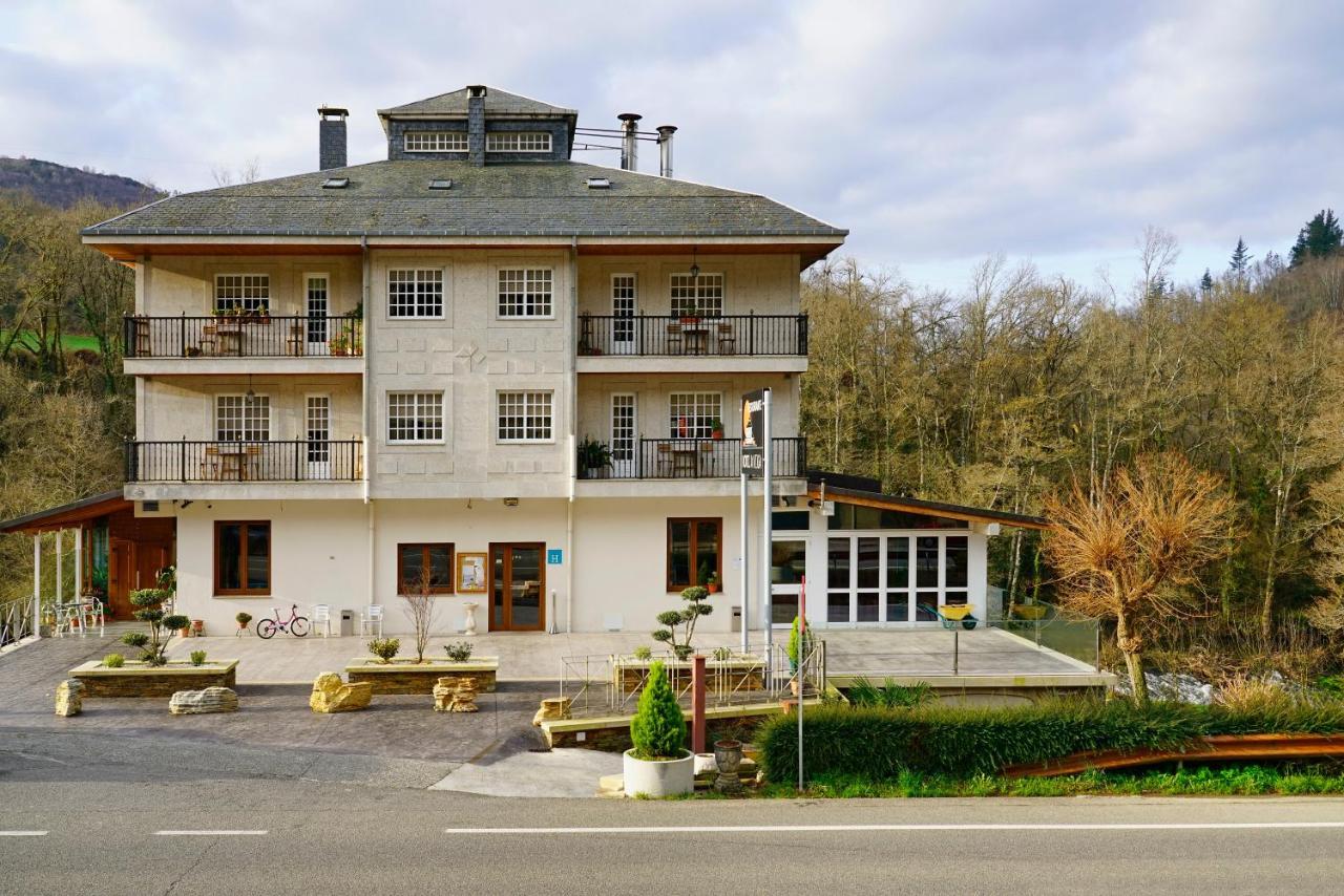 Hotel A Veiga Samos Exterior photo